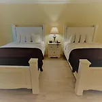 Hollywood Celebrity Hotel